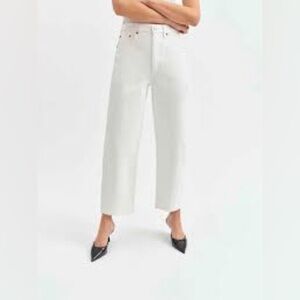 GAP Women's Cropped White Jeans